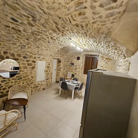 Du Paulou Apartment *