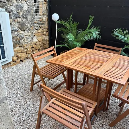 Du Paulou Apartment Vallon-Pont-d'Arc
