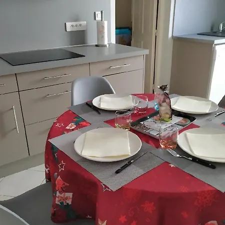 Du Paulou Apartment